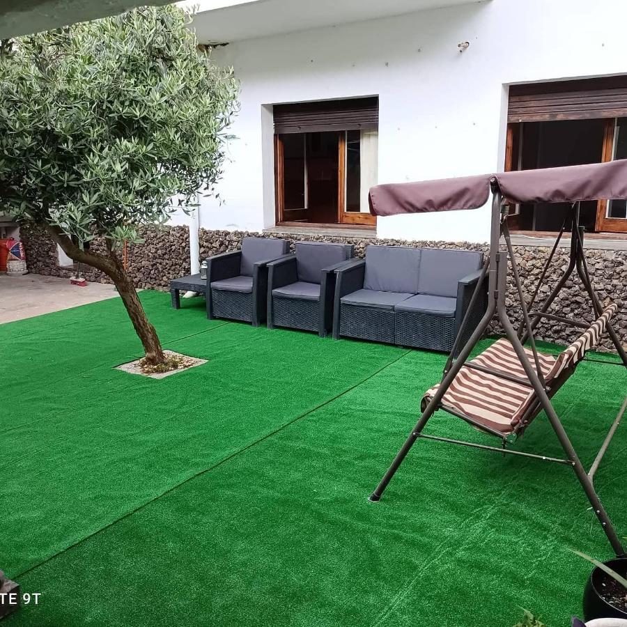 Carrer Esparreguera Olot Exterior photo